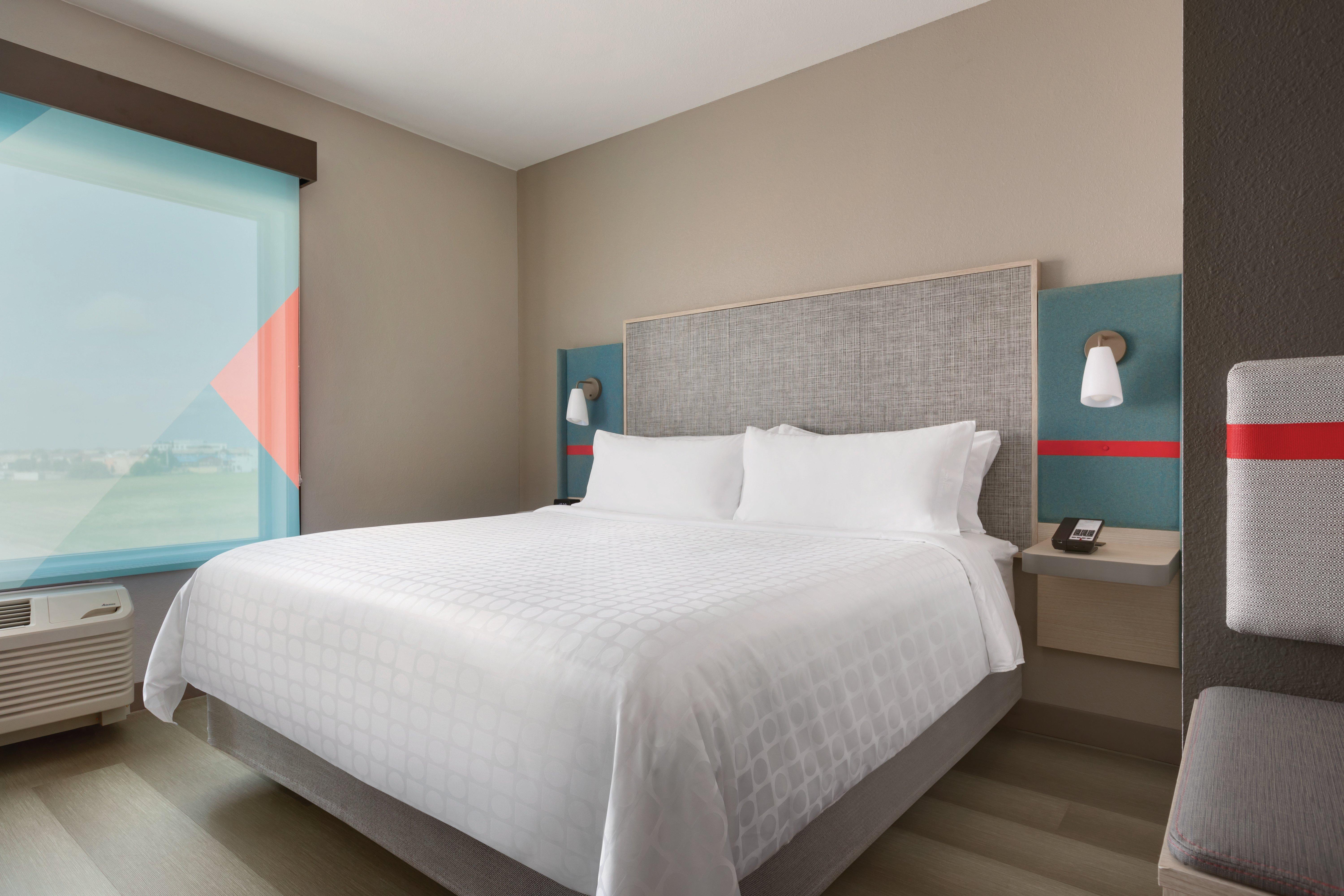 Avid Hotels - Beaumont By Ihg Εξωτερικό φωτογραφία