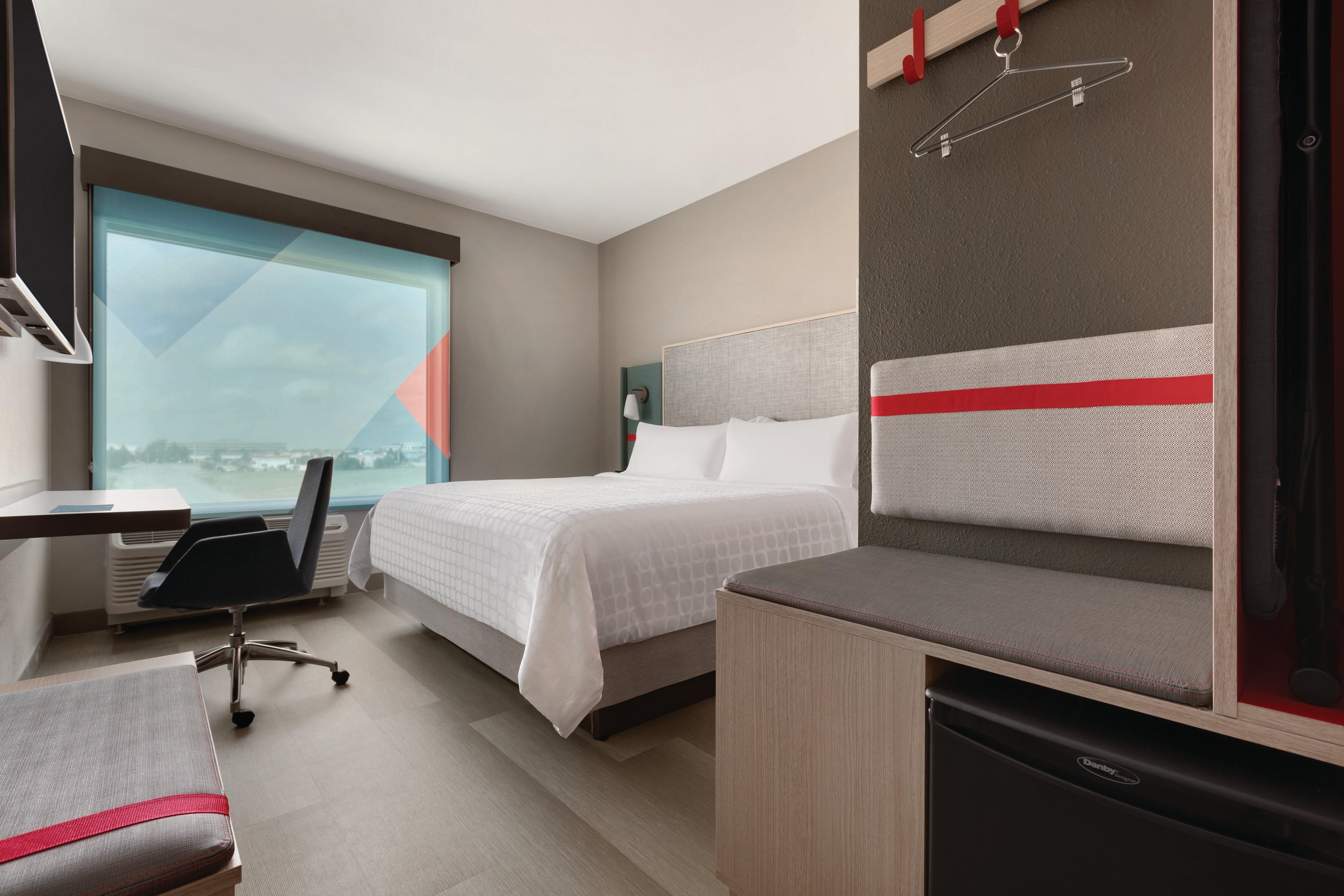 Avid Hotels - Beaumont By Ihg Εξωτερικό φωτογραφία