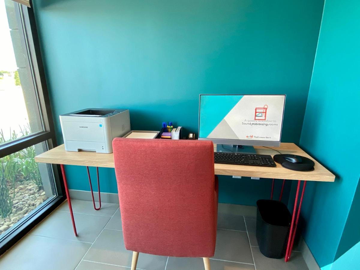 Avid Hotels - Beaumont By Ihg Εξωτερικό φωτογραφία
