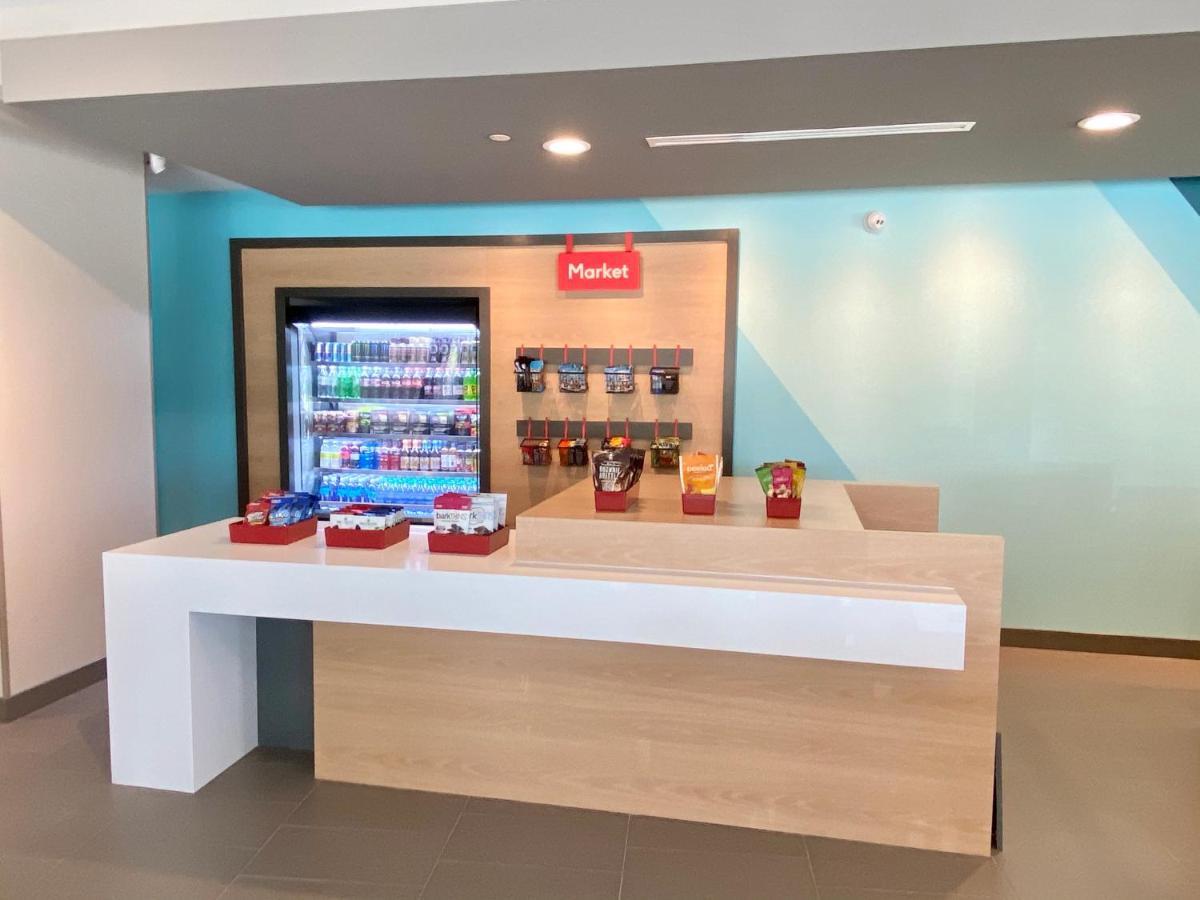 Avid Hotels - Beaumont By Ihg Εξωτερικό φωτογραφία